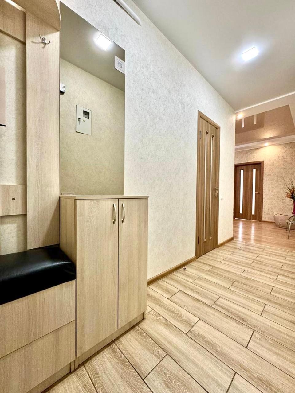Apartpoltava Витончені Апартаменти Біля Лялькового Театру, Звітна Документація Для Відрядження, Банківський Чек ภายนอก รูปภาพ